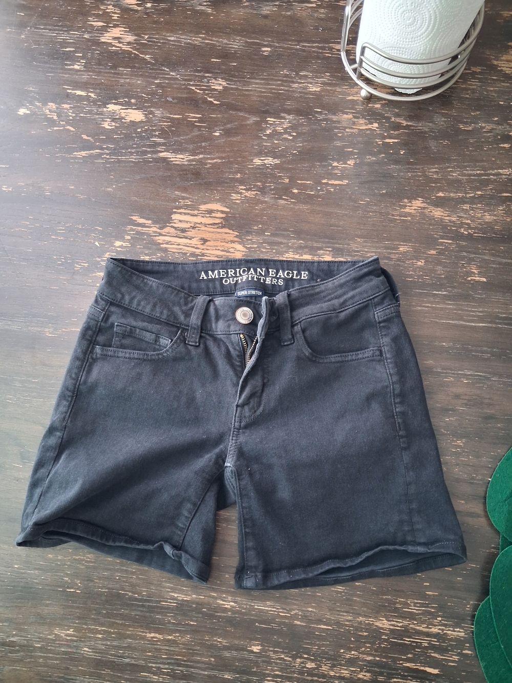 American Eagle Outfitters Black Women's Denim Shorts - Classic Five-Pocket